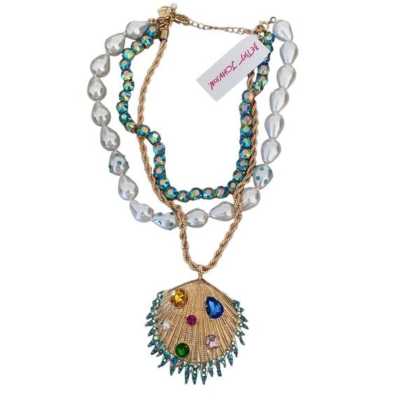 NWT Betsey Johnson seashell rhinestone layered necklace statement aqua blue